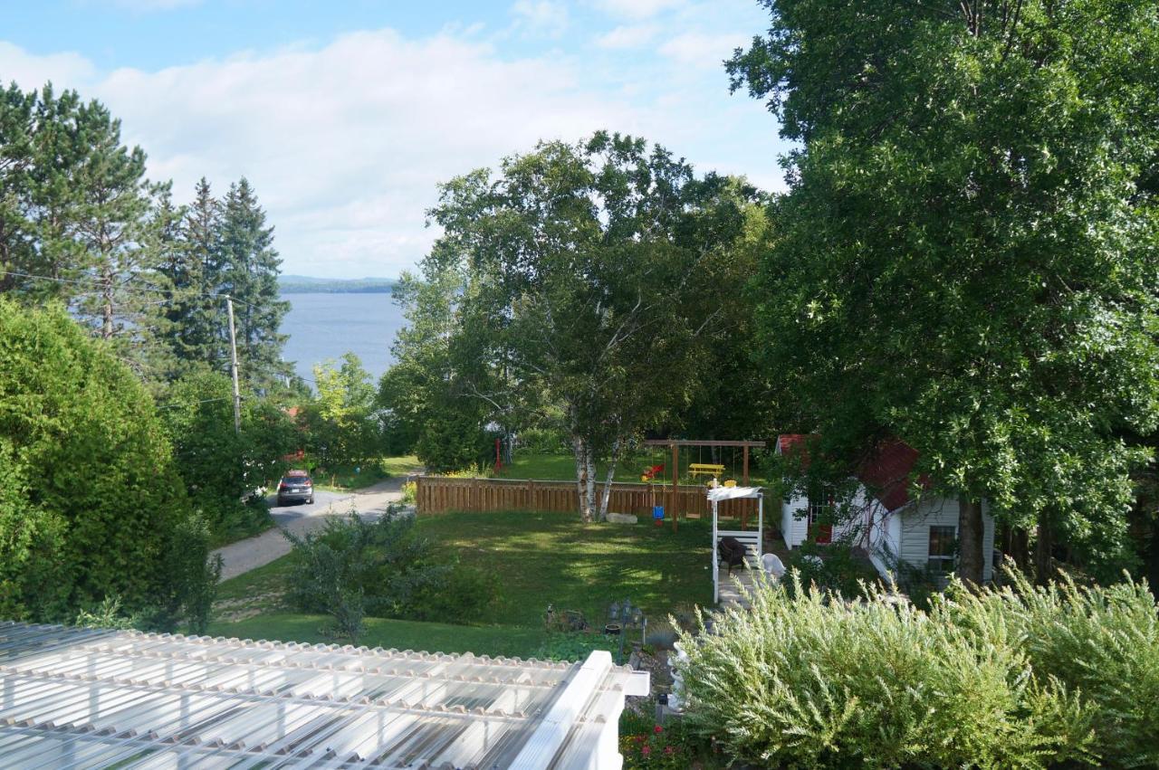 Gite Grand Moment Bed and Breakfast Cabano Exterior foto